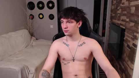 Teddy online show from March 17, 4:04 am