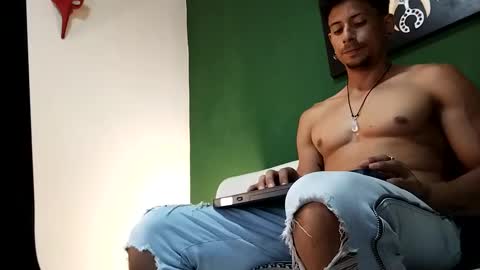 teoyes_ online show from September 12, 11:05 pm