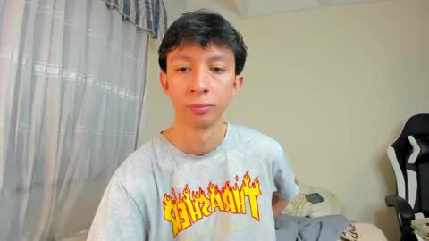 Snapshot of teroship_boy chatting on January 21, 12:46 am Juanfe  online show from January 21, 12:46 am