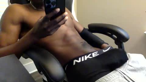 Snapshot of tevvdaren chatting on October 27, 1:02 pm tevvdaren online show from October 27, 1:02 pm