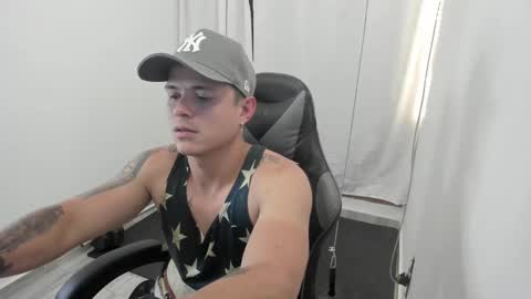 Teylor Fel online show from January 18, 3:13 am