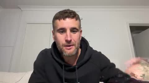 thataustralianguy11 online show from May 19, 8:20 am