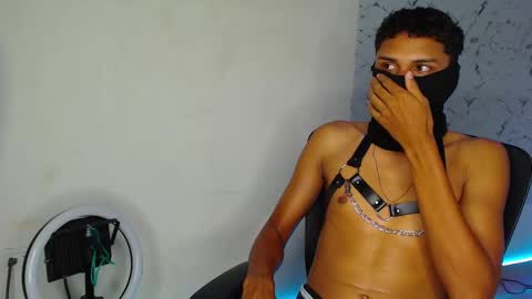 Snapshot of the_crack71 chatting on September 29, 6:37 pm Sean OPry   online show from September 29, 6:37 pm