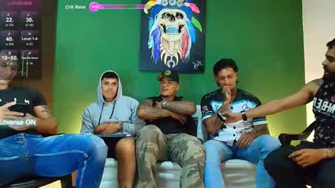 SCOTT  THEO  KAMERON  GENDERSON online show from November 8, 1:31 am