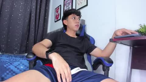 the_skinnyguys online show from January 6, 11:20 pm