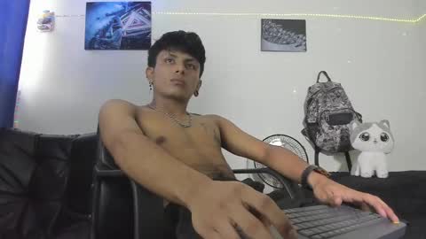 Danny online show from December 21, 8:10 pm