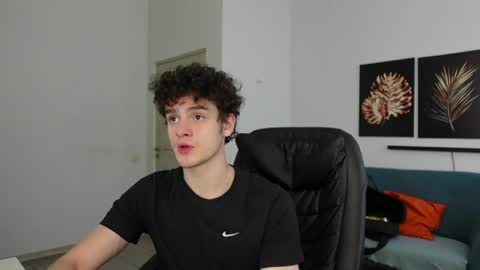 Thebrad H online show from April 5, 2:02 pm