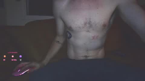 Snapshot of thecarrguyy chatting on October 27, 9:44 am Thatcarrguyy online show from October 27, 9:44 am