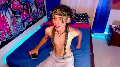 ethan online show from April 18, 7:40 pm