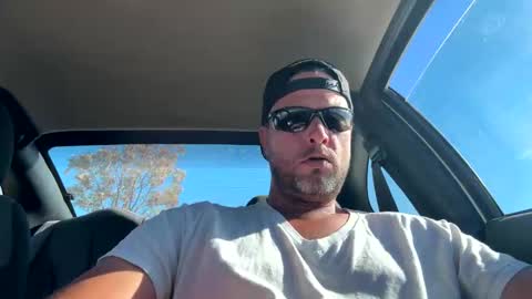 Carter Bates online show from October 5, 6:23 pm