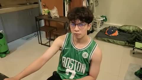 Green online show from April 6, 8:37 am