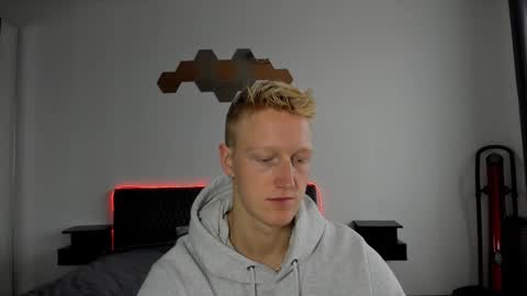 thejacob_d online show from November 19, 9:20 am