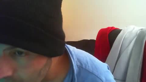 Snapshot of theman18951pa chatting on December 18, 6:25 pm theman18951pa online show from December 18, 6:25 pm