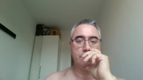 Themohican online show from May 28, 3:43 pm