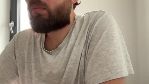 TheMonarchGoat online show from October 26, 8:49 am