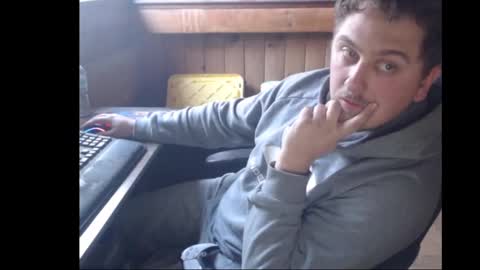 therealbigcheese0695 online show from January 22, 8:28 pm