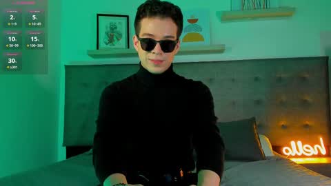 Snapshot of therealmartincox chatting on October 10, 6:56 pm     4th  online show from October 10, 6:56 pm