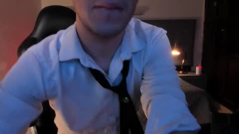 Snapshot of therealmartincox chatting on October 23, 6:22 pm     4th  online show from October 23, 6:22 pm