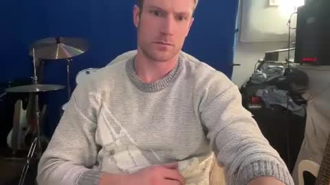 Snapshot of therealveggieboy chatting on December 8, 1:24 am Pookie online show from December 8, 1:24 am