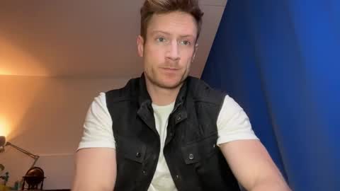 Snapshot of therealveggieboy chatting on March 8, 2:54 am Pookie online show from March 8, 2:54 am