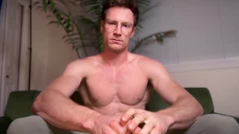 Snapshot of therealveggieboy chatting on September 30, 2:07 am Pookie online show from September 30, 2:07 am