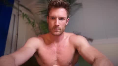 Snapshot of therealveggieboy chatting on October 22, 1:31 am Pookie online show from October 22, 1:31 am