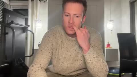 Snapshot of therealveggieboy chatting on December 12, 2:26 am Pookie online show from December 12, 2:26 am