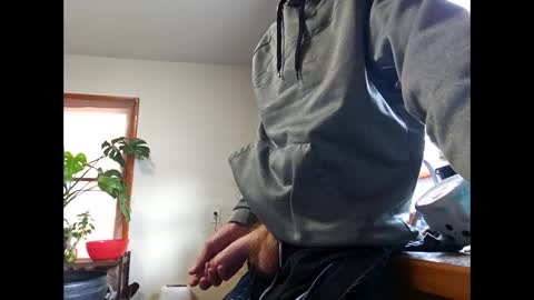 therizzler_1_of_1 online show from November 1, 4:11 pm