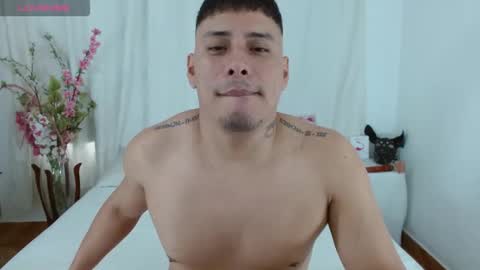 therockalejandro online show from May 30, 5:02 pm