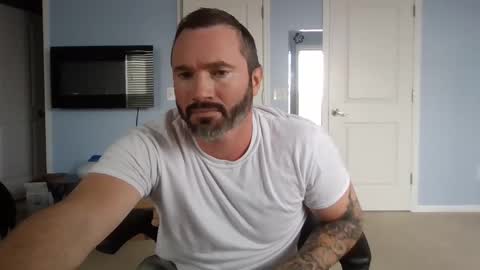 James online show from February 10, 7:49 pm