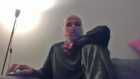 Scarf guy online show from February 20, 6:24 pm