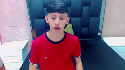 thiago_twink38 online show from December 15, 5:26 am