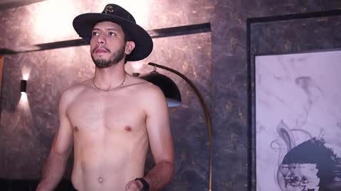 Thiago online show from December 18, 12:56 pm