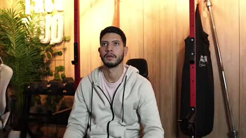 Thiago online show from January 11, 4:44 pm