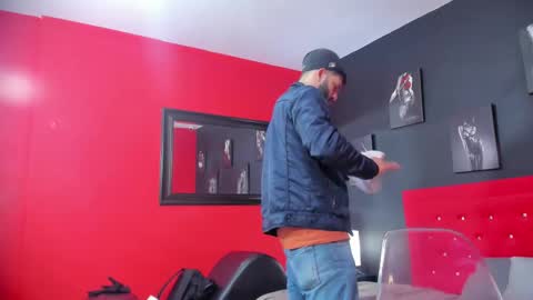 Thia Gomez online show from September 30, 12:20 pm