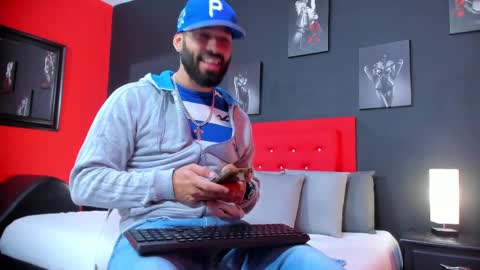 Thia Gomez online show from September 12, 12:27 pm