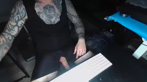 thicchogg online show from February 15, 7:14 am