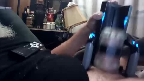 thickcock00088 online show from September 26, 11:52 am