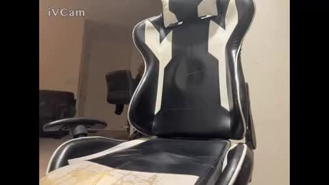 Thiccccc online show from November 30, 9:22 am