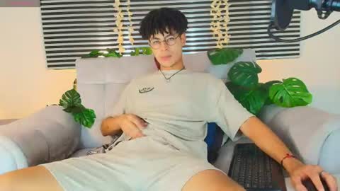 Thiago Saenzz online show from June 18, 8:25 pm