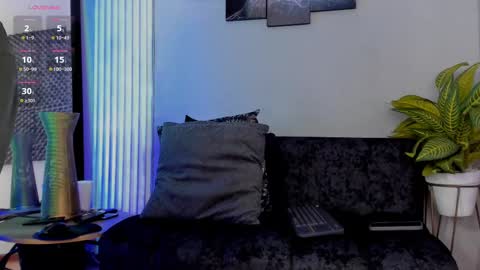 Snapshot of thomas_eliotts chatting on September 9, 8:19 pm Thomas Eliott   independent model online show from September 9, 8:19 pm