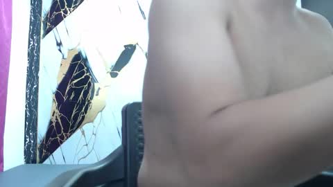 Thomas online show from April 1, 9:23 pm