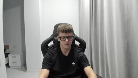 Tomas online show from January 15, 11:08 pm