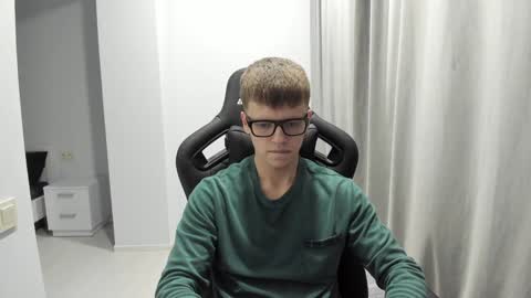 Tomas online show from February 1, 5:05 pm