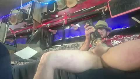 bw ky cock online show from June 2, 8:32 pm