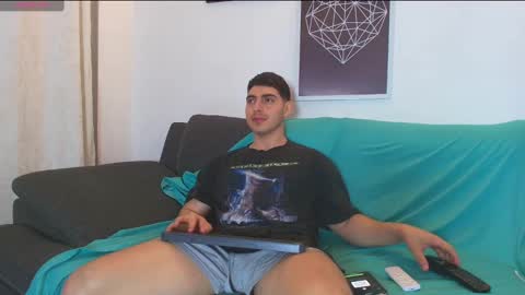 thomylov online show from February 21, 5:35 am