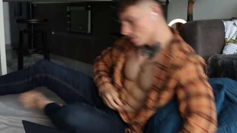 Sebastian online show from February 5, 5:43 pm