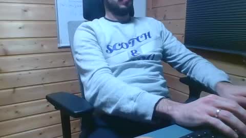 toobigcockforonegirl online show from January 6, 1:53 am