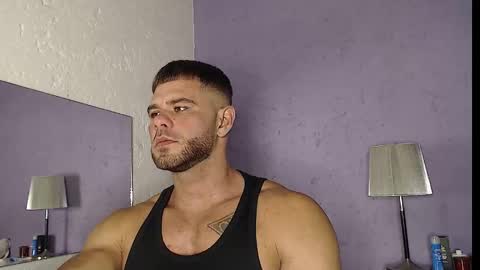 Snapshot of thybautsenses chatting on October 13, 6:30 am thybautsenses online show from October 13, 6:30 am