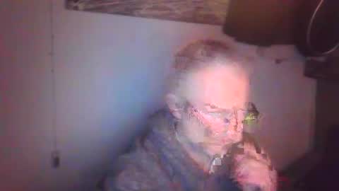 tiddles12345 online show from April 17, 2:47 am